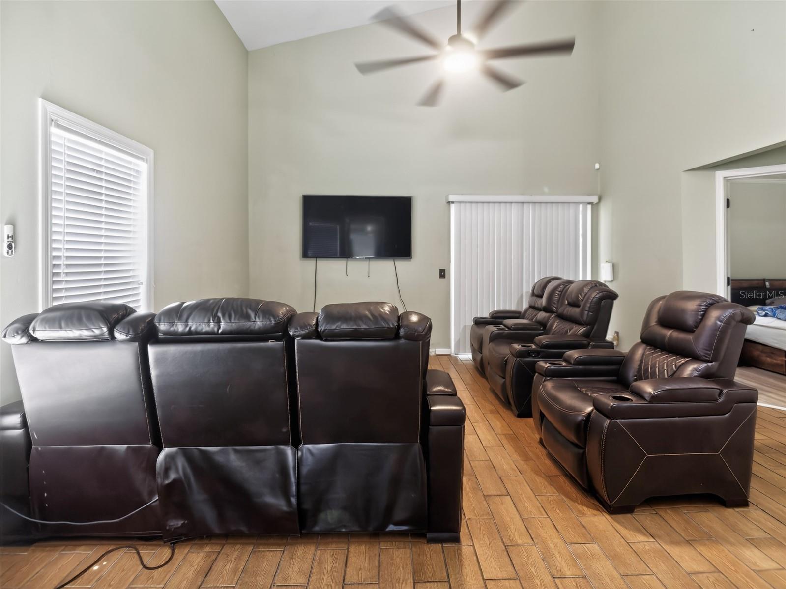437 Alston Drive Orlando FL 32835 O6387883 image5