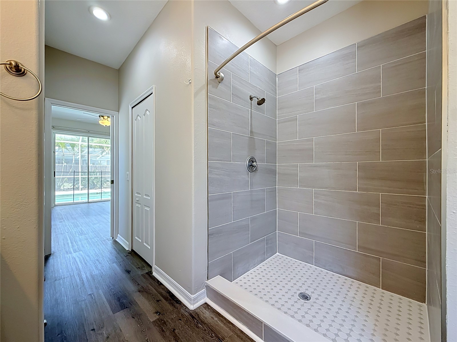 437 Briland Street Tarpon Springs FL 34689 TB8527251 image16