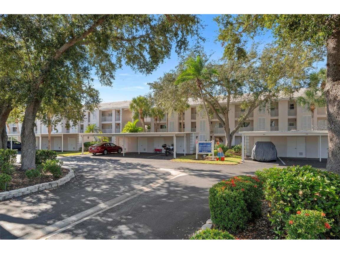 437 Cerromar Lane #317 Venice FL 34293 N6129965 image1