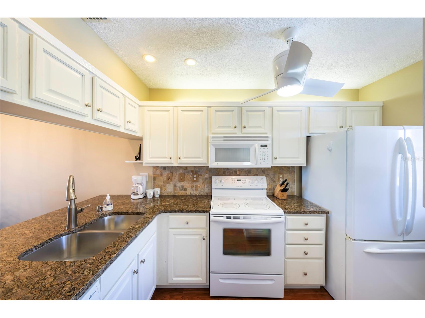 437 Cerromar Lane #525 Venice FL 34293 N6144027 image4