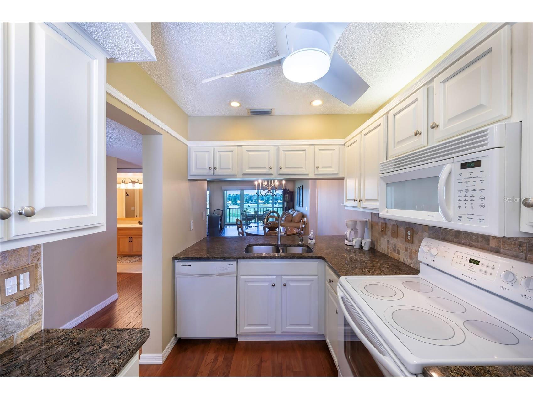437 Cerromar Lane #525 Venice FL 34293 N6144027 image6