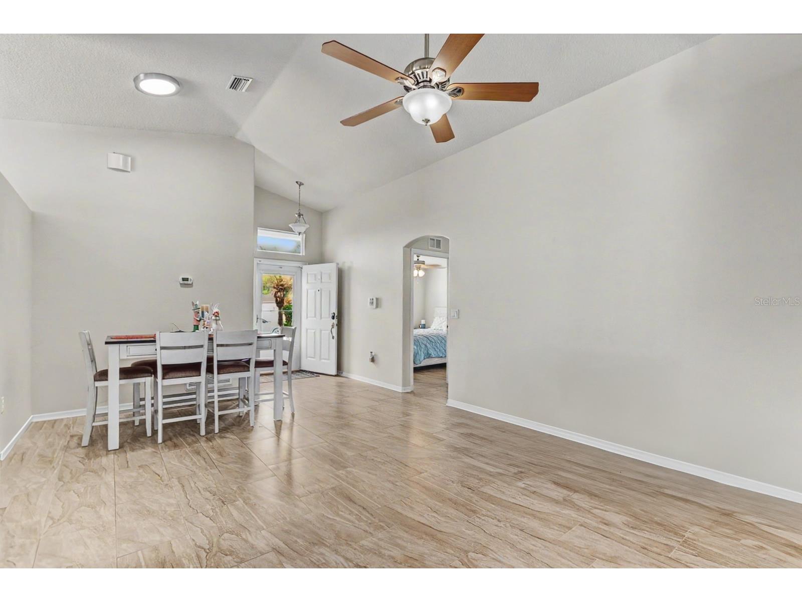 437 Dahoon Holly Drive Daytona Beach FL 32117 V4948372 image4