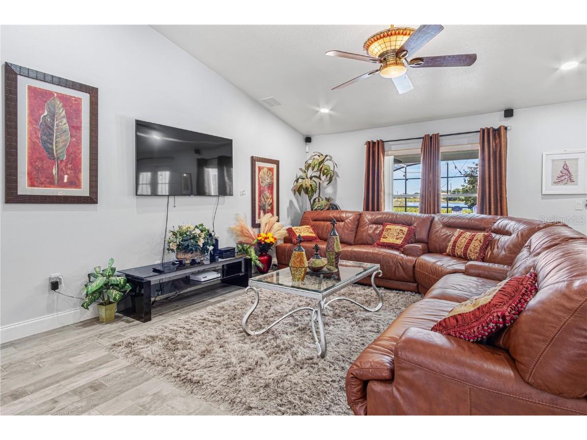 437 Grand Reserve Drive Davenport FL 33837 V4943538 image7