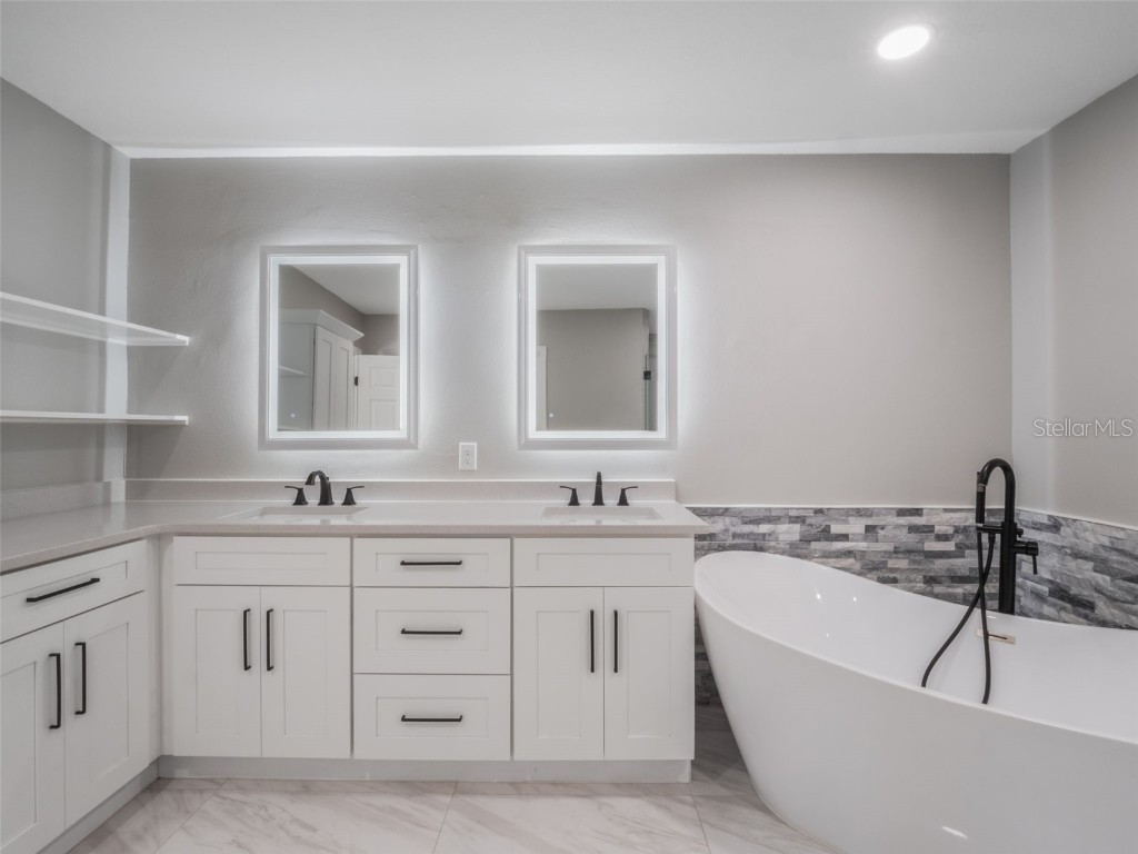 437 Harbour Oaks Pointe Drive Orlando FL 32809 - LAKE CONWAY O6330457 image37