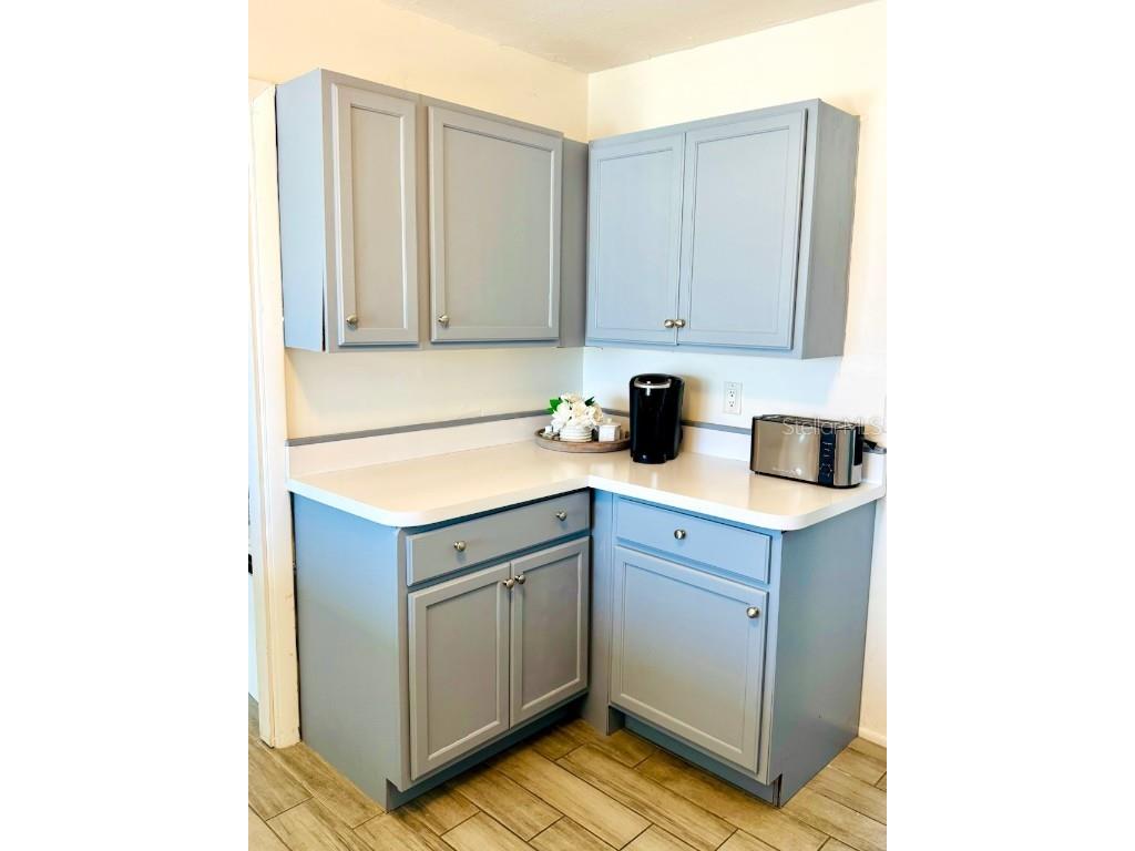 437 Hickory Road Venice FL 34293 A4671616 image12