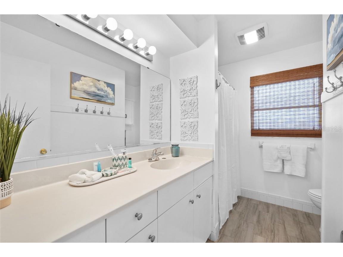 437 Hickory Road Venice FL 34293 A4671616 image25