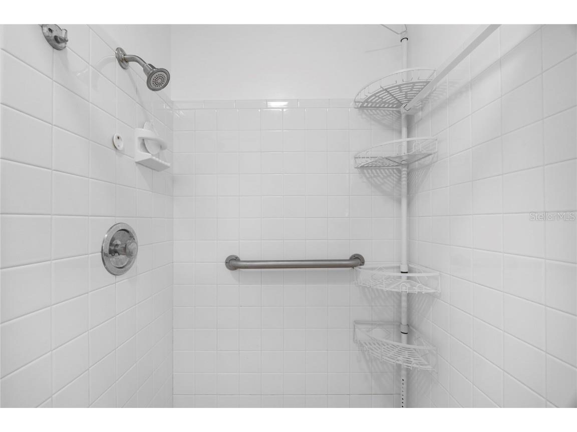 437 Hickory Road Venice FL 34293 A4671616 image26