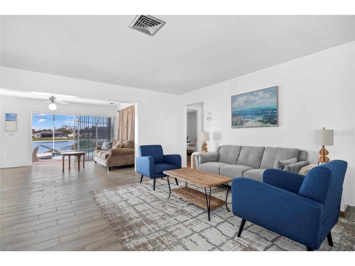 437 Hickory Road Venice FL 34293 A4671616 image9