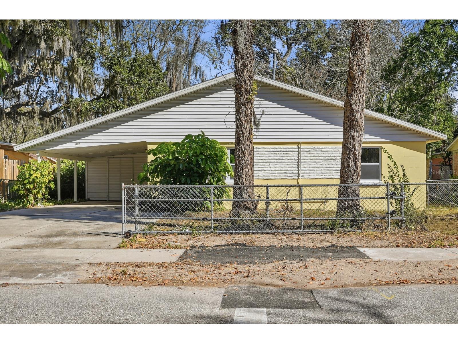 437 Lockhart Street Daytona Beach FL 32114 V4945302 image1