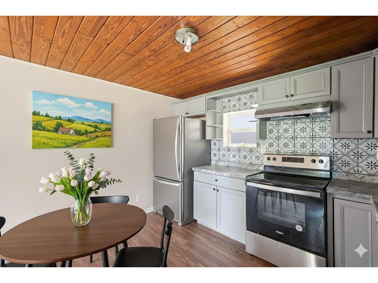 437 Lockhart Street Daytona Beach FL 32114 V4945302 image13