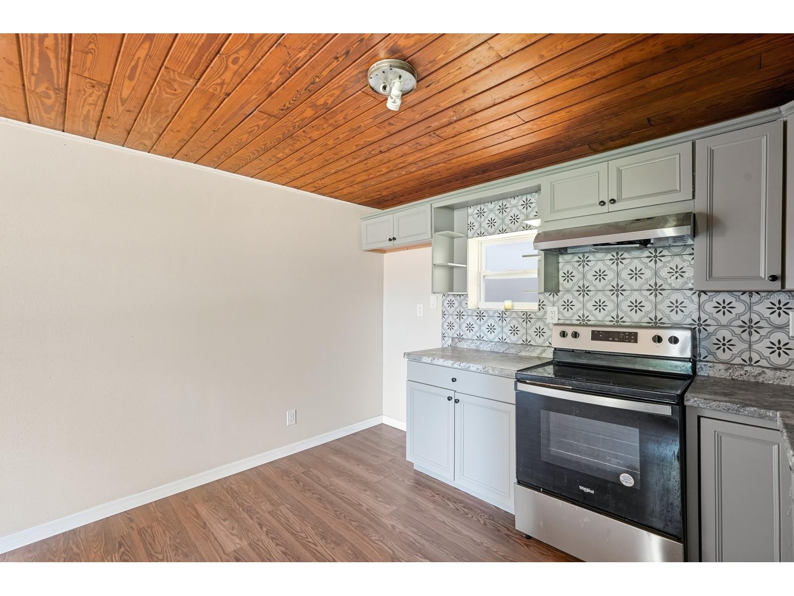 437 Lockhart Street Daytona Beach FL 32114 V4945302 image14