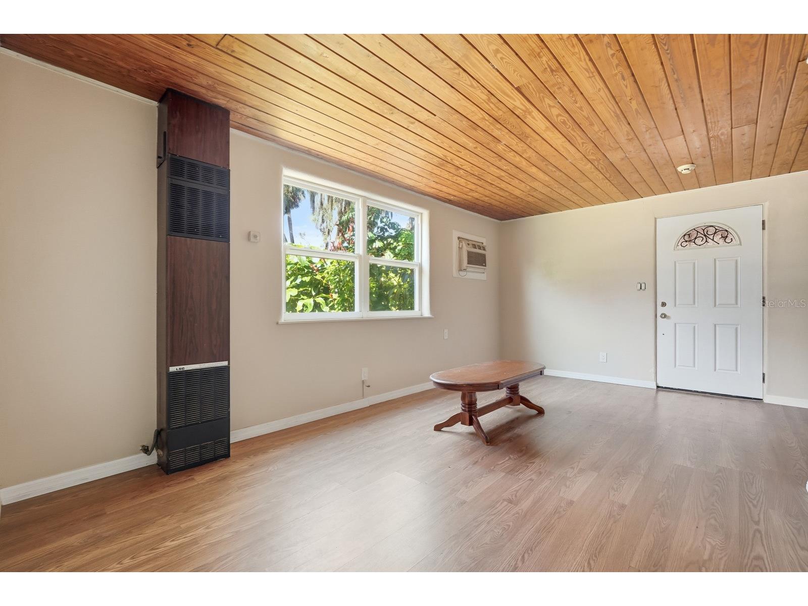 437 Lockhart Street Daytona Beach FL 32114 V4945302 image5