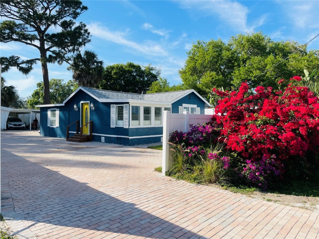 437 Pennsylvania Avenue Osprey FL 34229 A4562619 image1