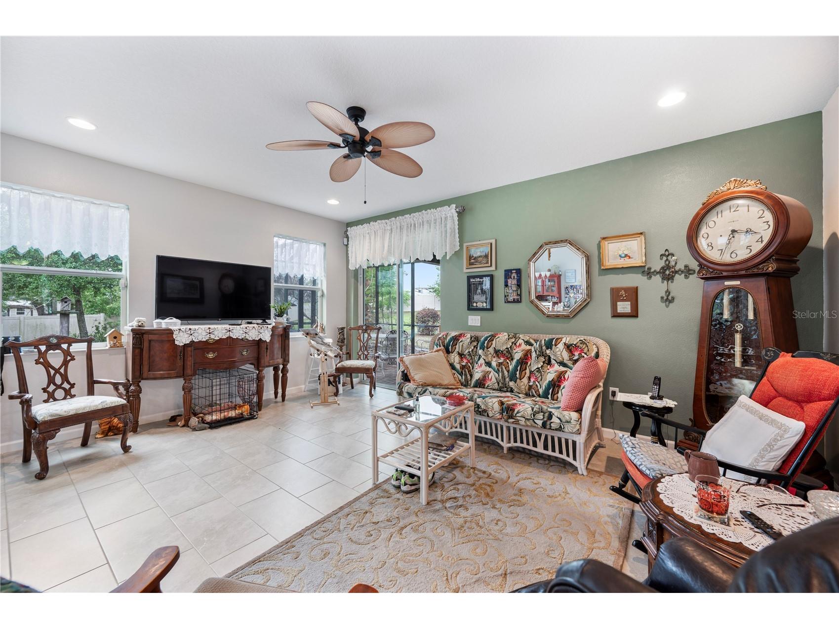 437 Sapphire Drive Davenport FL 33837 L4960996 image10