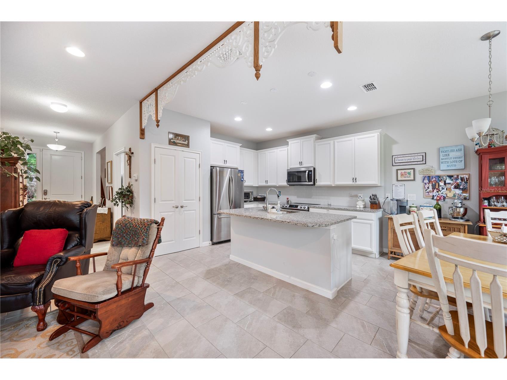 437 Sapphire Drive Davenport FL 33837 L4960996 image14