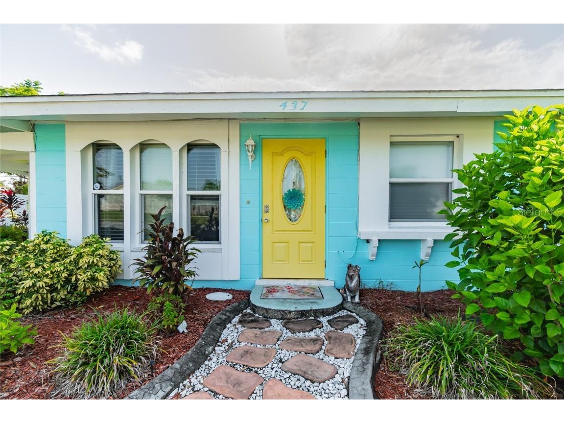 437 Skylark Lane NW Port Charlotte FL 33952 U8134693 image1