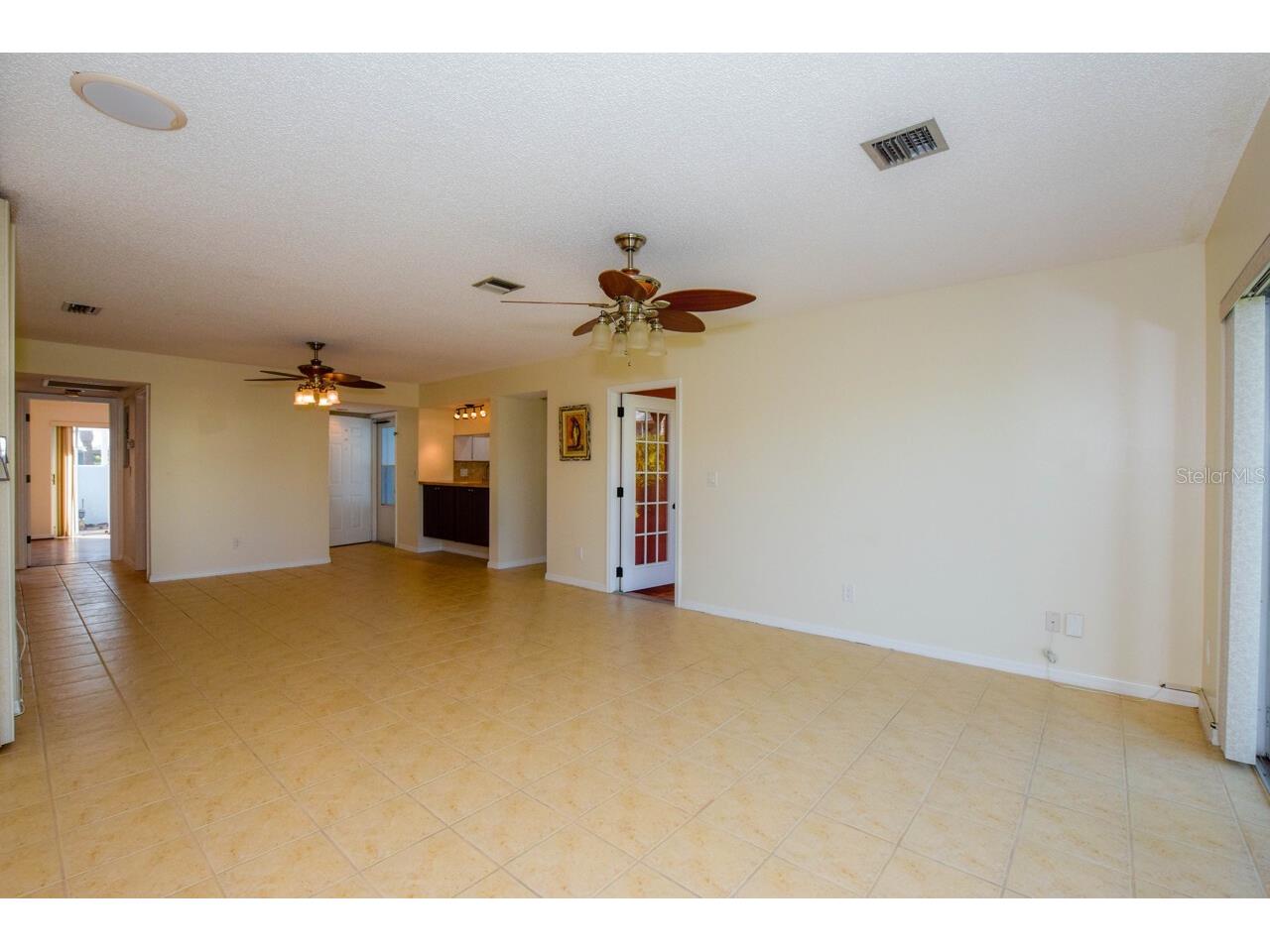 437 Wexford Circle #79 Venice FL 34293 N6142381 image5
