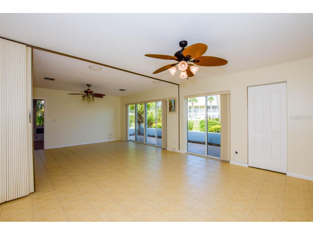 437 Wexford Circle #79 Venice FL 34293 N6142381 image8