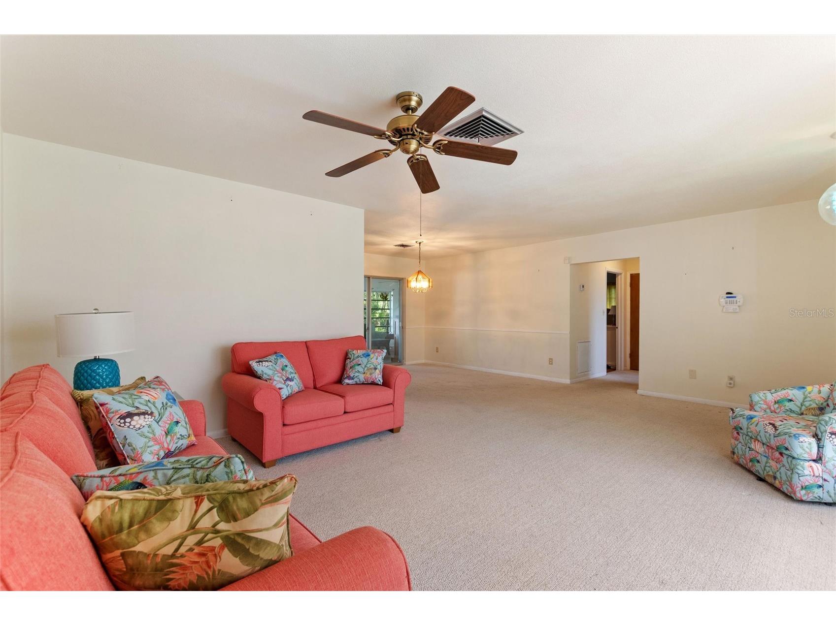 4370 Bougainville Drive Indian Lake Estates FL 33855 - LAKE WALK IN WATER P4938249 image7