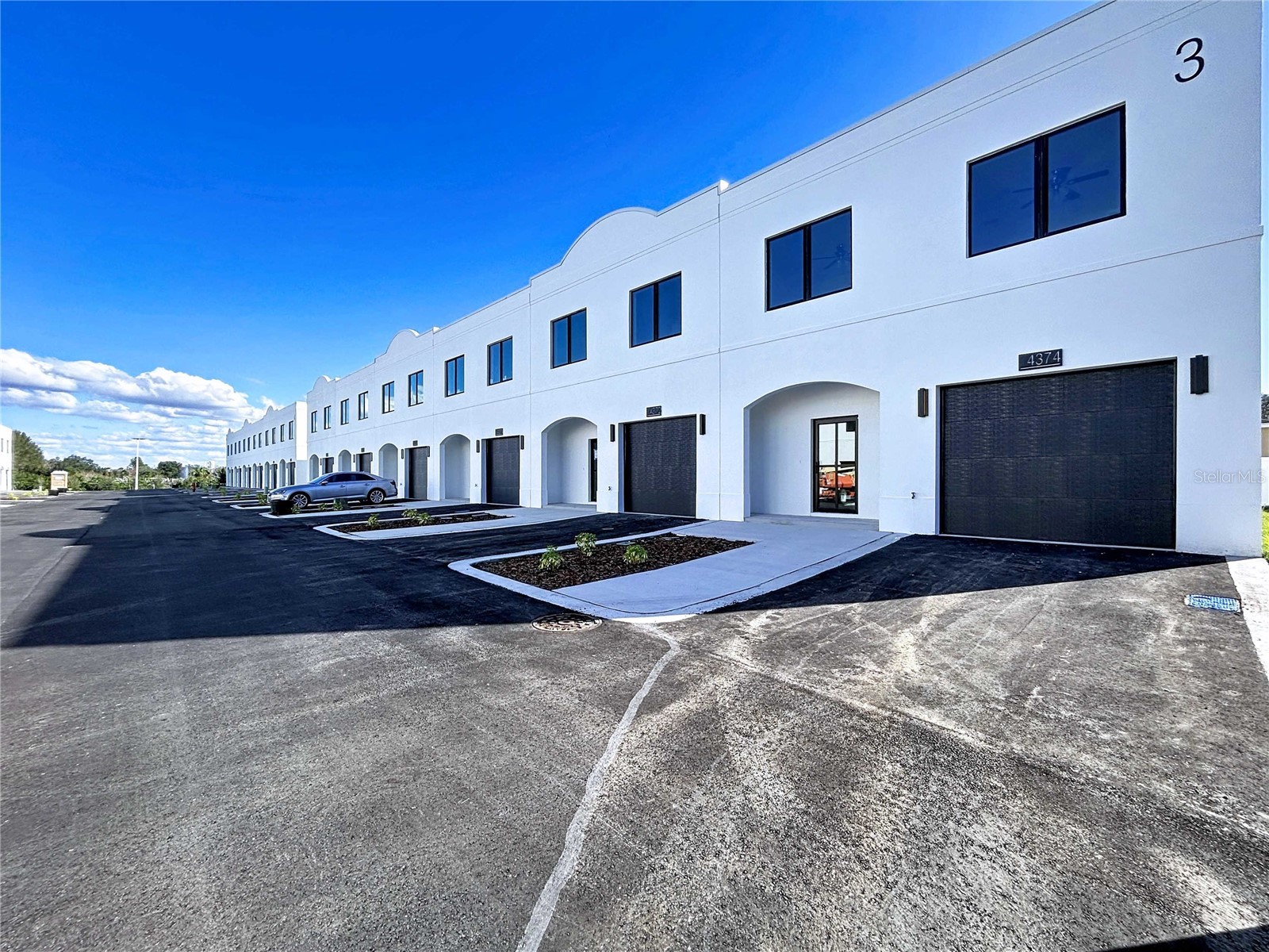 4370 Cambio Gardens Court Tampa FL 33610 TB8440351 image1