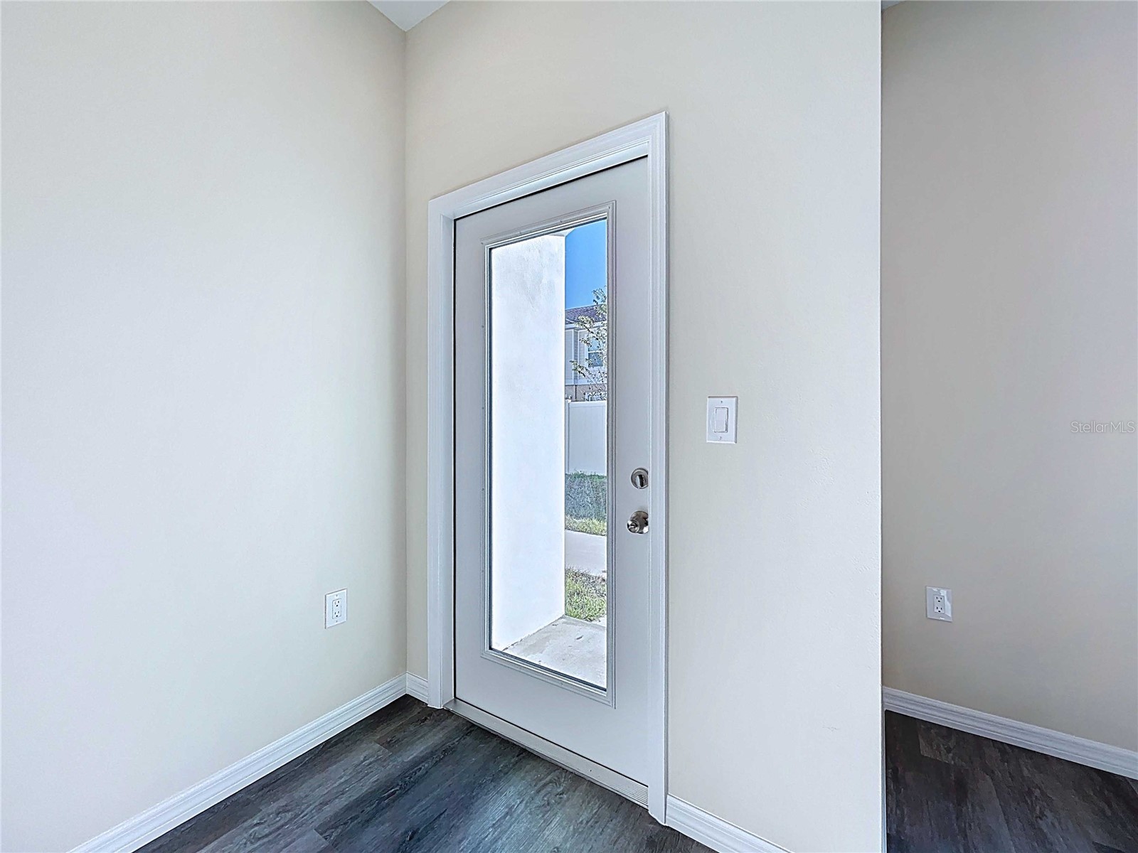 4370 Cambio Gardens Court Tampa FL 33610 TB8440351 image27