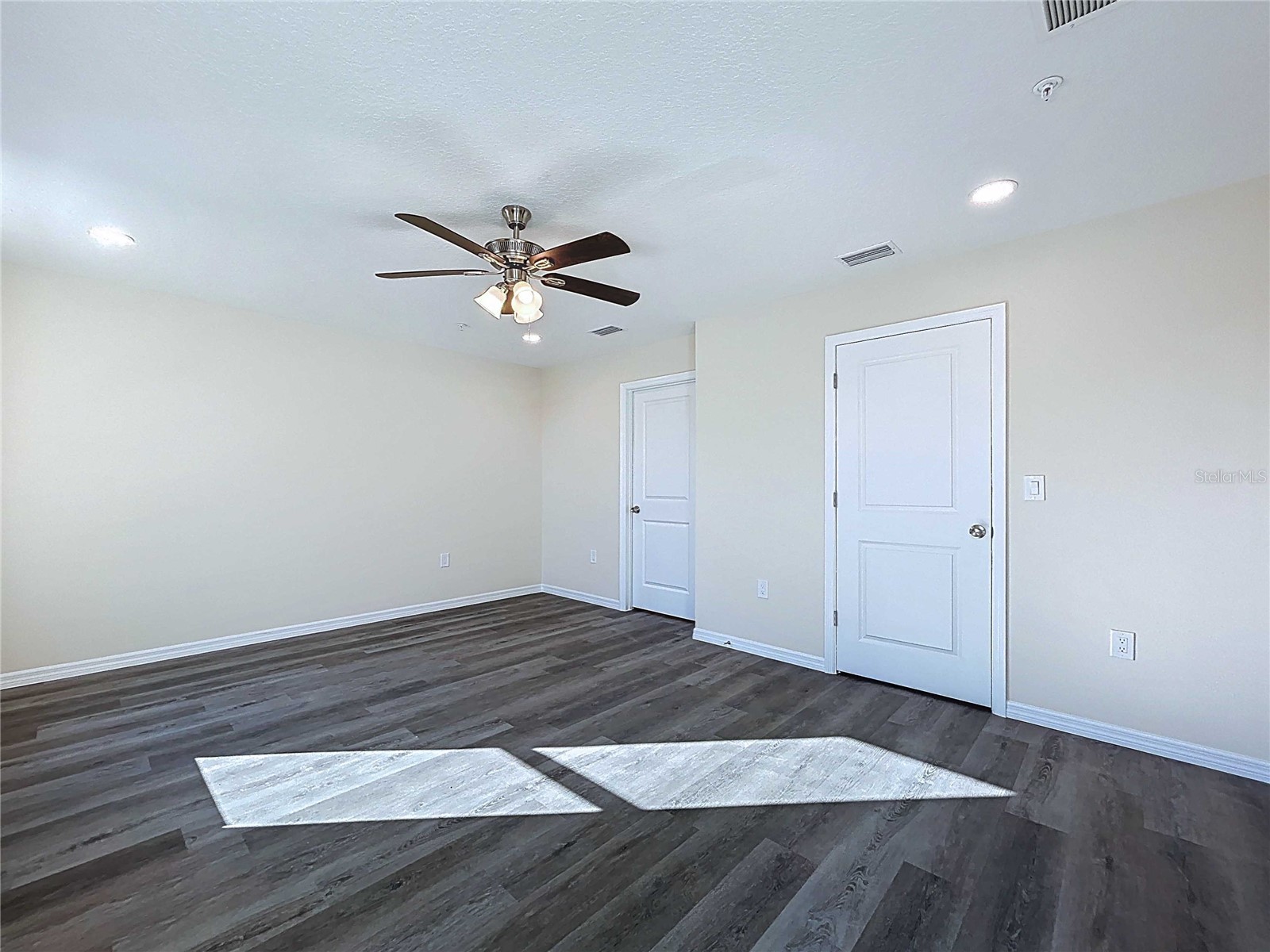 4370 Cambio Gardens Court Tampa FL 33610 TB8440351 image33