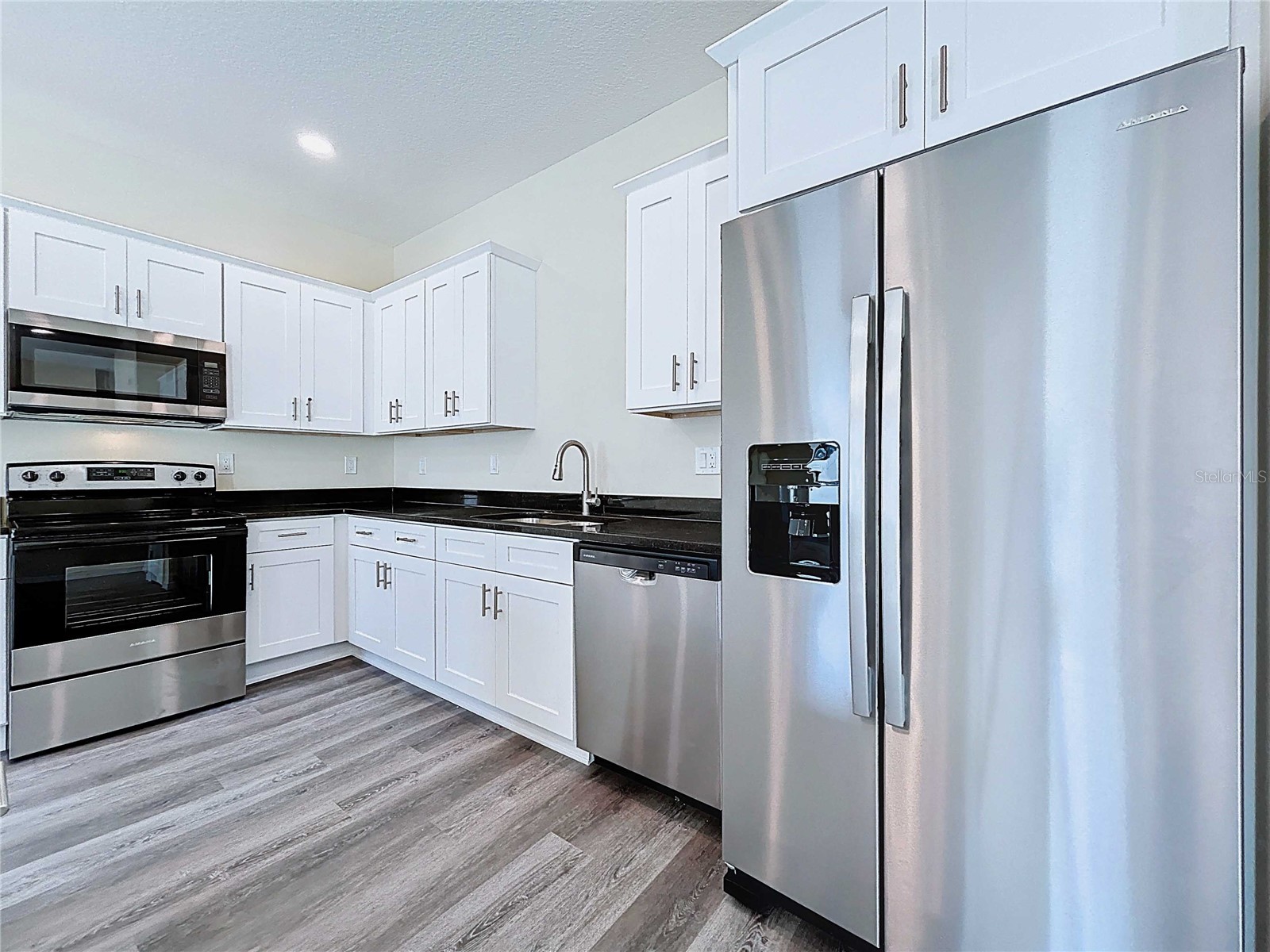 4370 Cambio Gardens Court Tampa FL 33610 TB8440351 image4