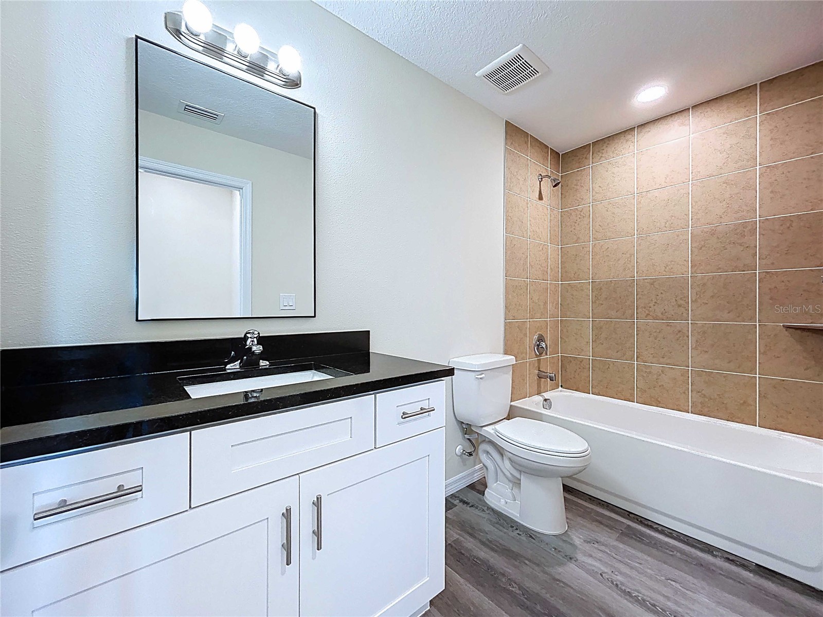 4370 Cambio Gardens Court Tampa FL 33610 TB8440351 image52