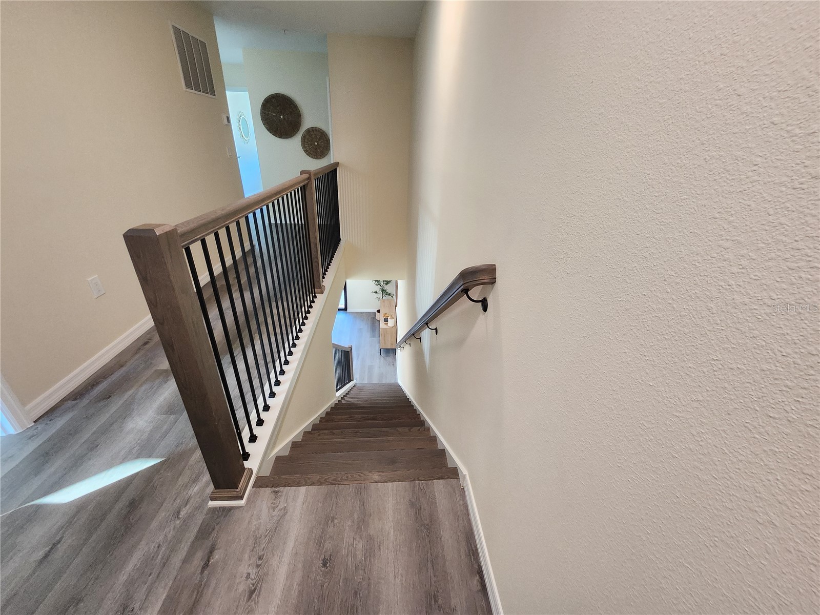 4370 Cambio Gardens Court Tampa FL 33610 TB8440351 image81