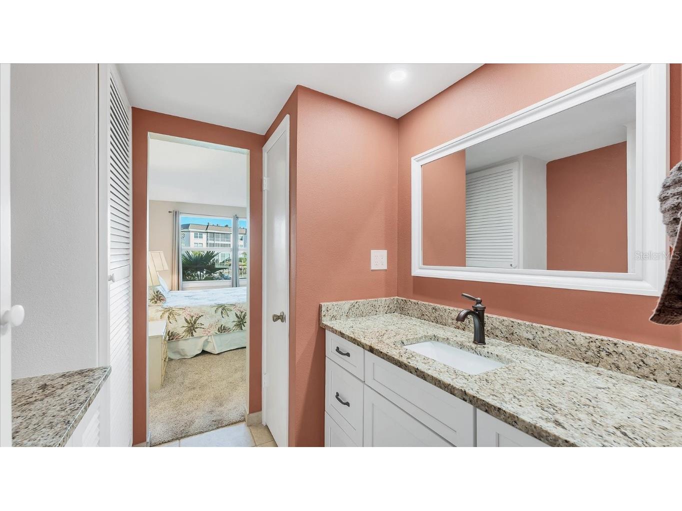 4370 Chatham Drive #104 Longboat Key FL 34228 - SARASOTA BAY INTERCOASTAL A4674307 image13
