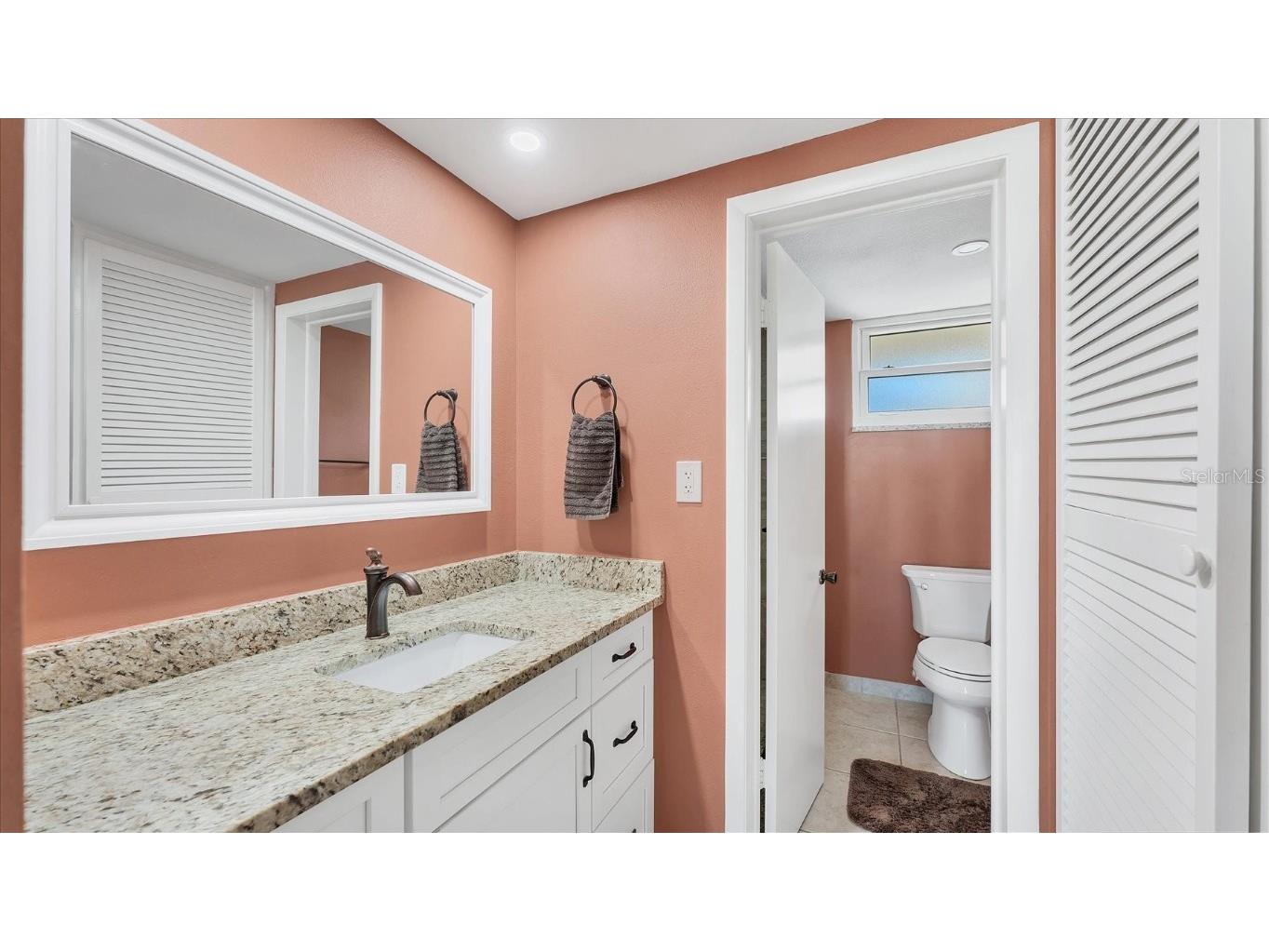 4370 Chatham Drive #104 Longboat Key FL 34228 - SARASOTA BAY INTERCOASTAL A4674307 image14
