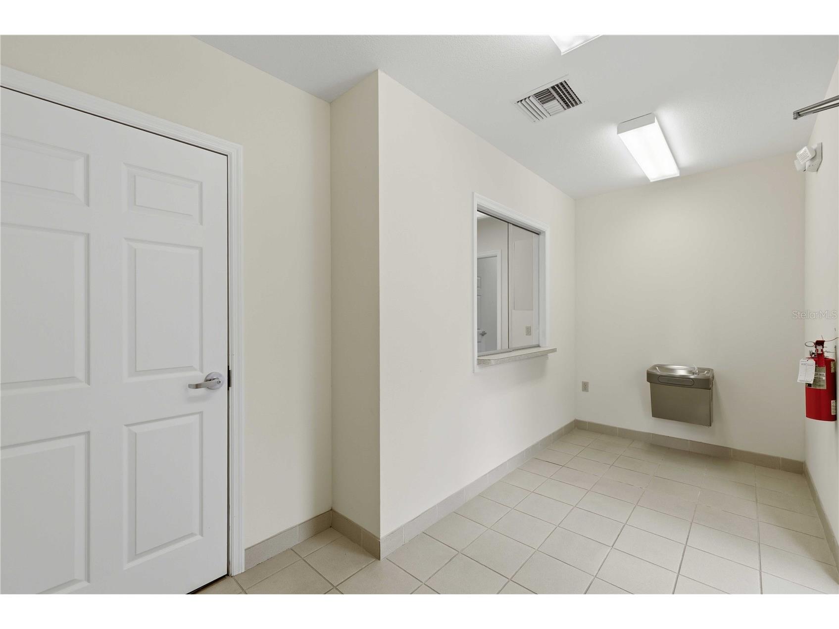 4370 NE 35th Street #2 Ocala FL 34479 OM726670 image3