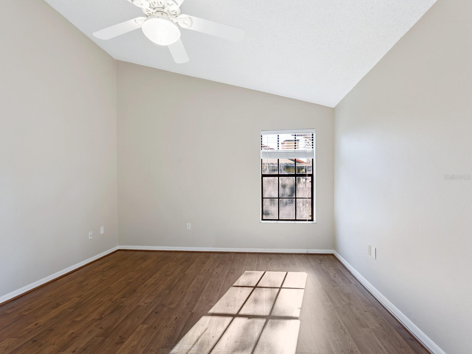 4372 Trails Drive #15-1 Sarasota FL 34232 A4678938 image25