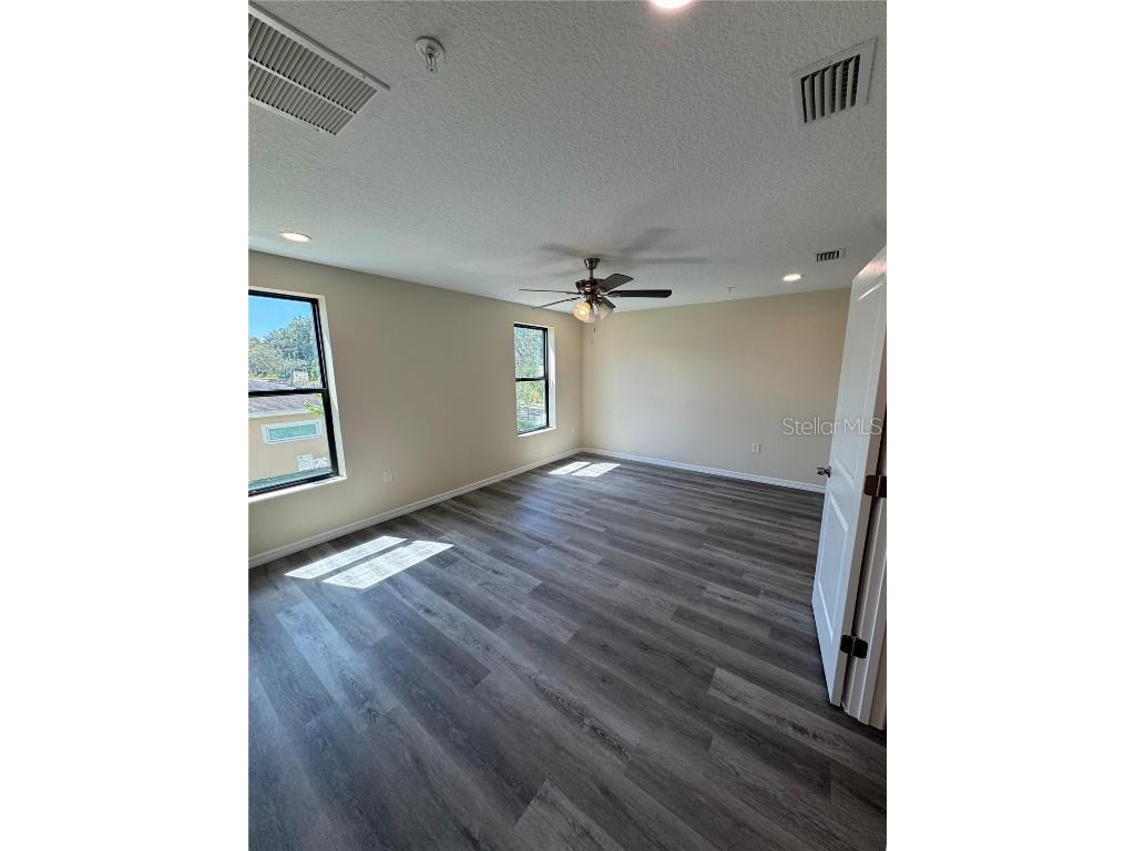 4374 Cambio Gardens Court Tampa FL 33610 TB8440124 image14