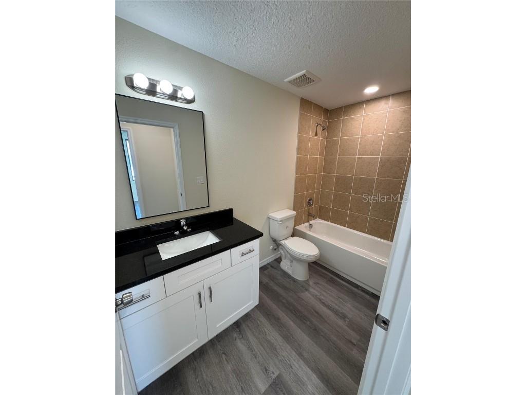 4374 Cambio Gardens Court Tampa FL 33610 TB8440124 image27