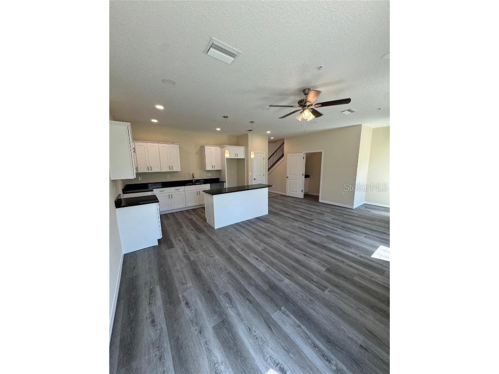 4374 Cambio Gardens Court Tampa FL 33610 TB8440124 image8