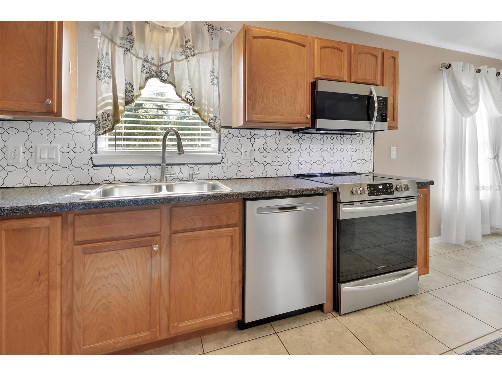 43746 Sunset Drive Paisley FL 32767 - Lake Grace V4946554 image19