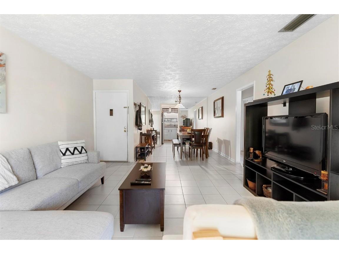 4376 Lake Underhill Road #C Orlando FL 32803 - LAKE UNDERHILL & LAKE GILES O6287158 image2