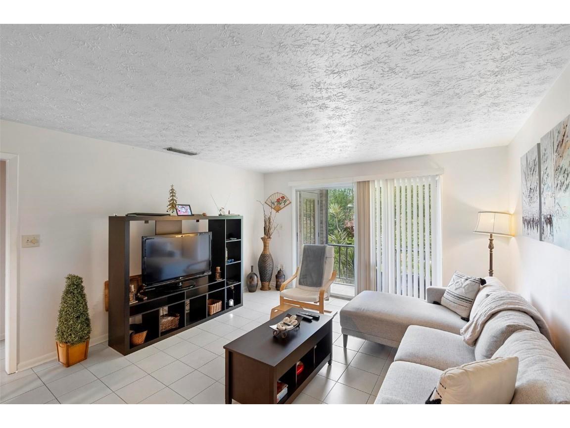 4376 Lake Underhill Road #C Orlando FL 32803 - LAKE UNDERHILL & LAKE GILES O6287158 image3