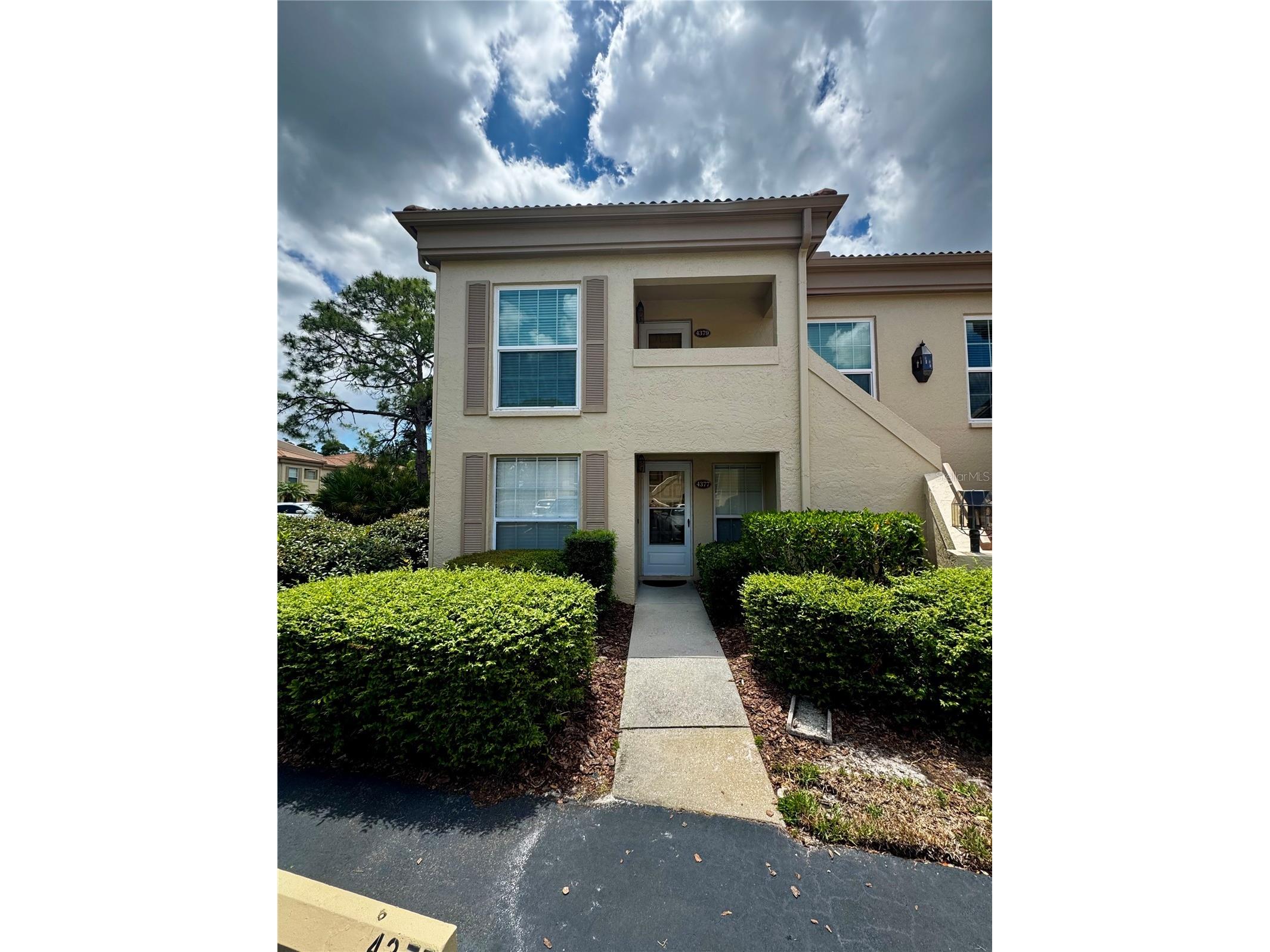 4377 Longmeadow #7 Sarasota FL 34235 A4692700 image1