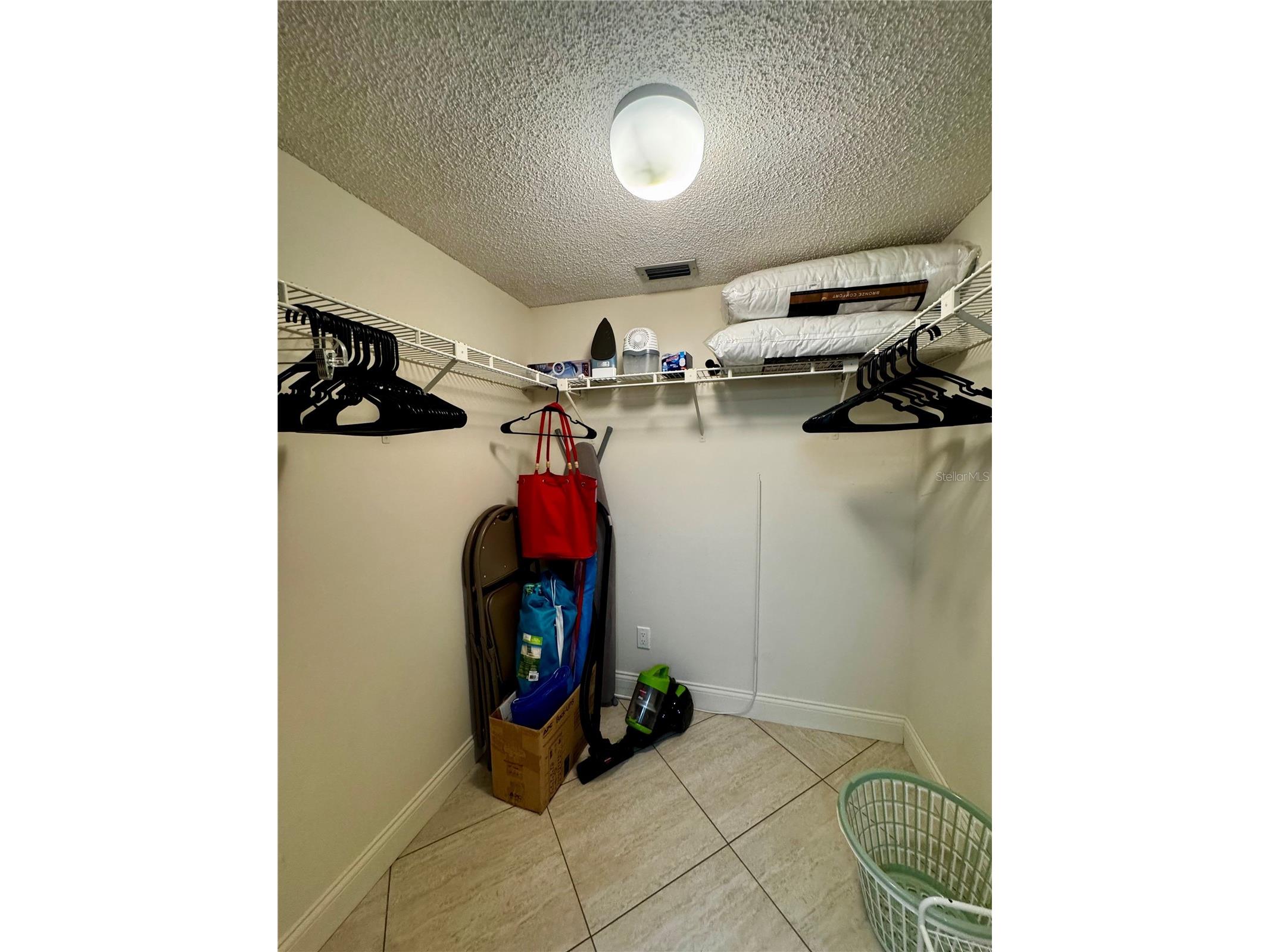 4377 Longmeadow #7 Sarasota FL 34235 A4692700 image14
