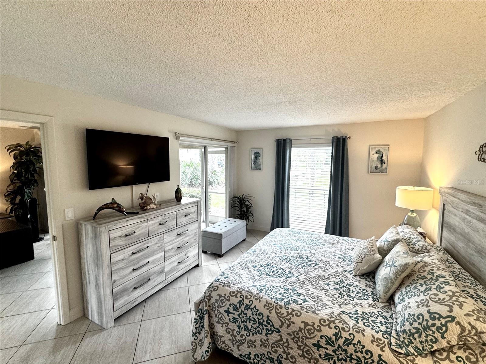4377 Longmeadow #7 Sarasota FL 34235 A4692700 image15