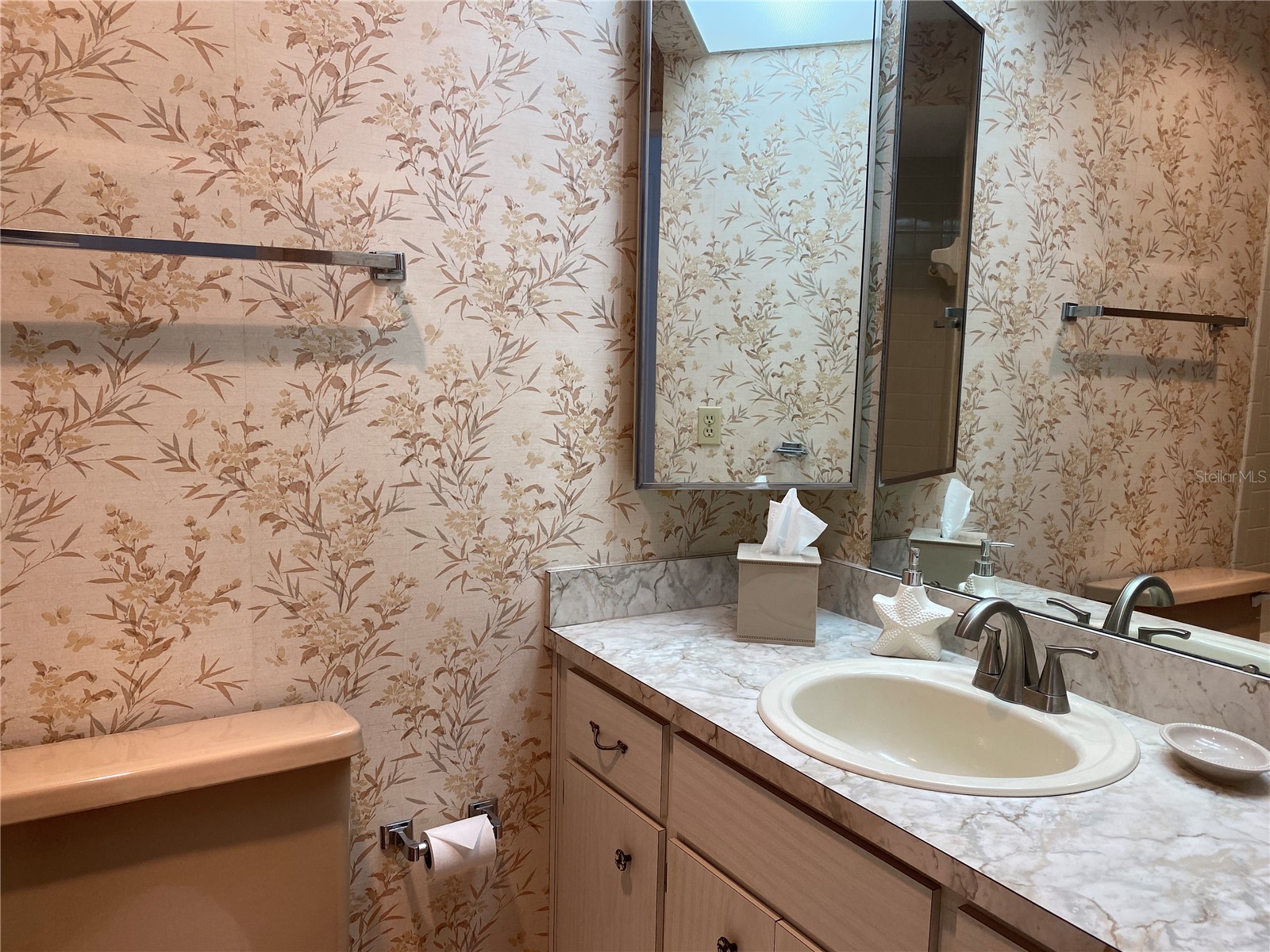 4377 Tahitian Gardens Circle #G Holiday FL 34691 TB8501813 image8