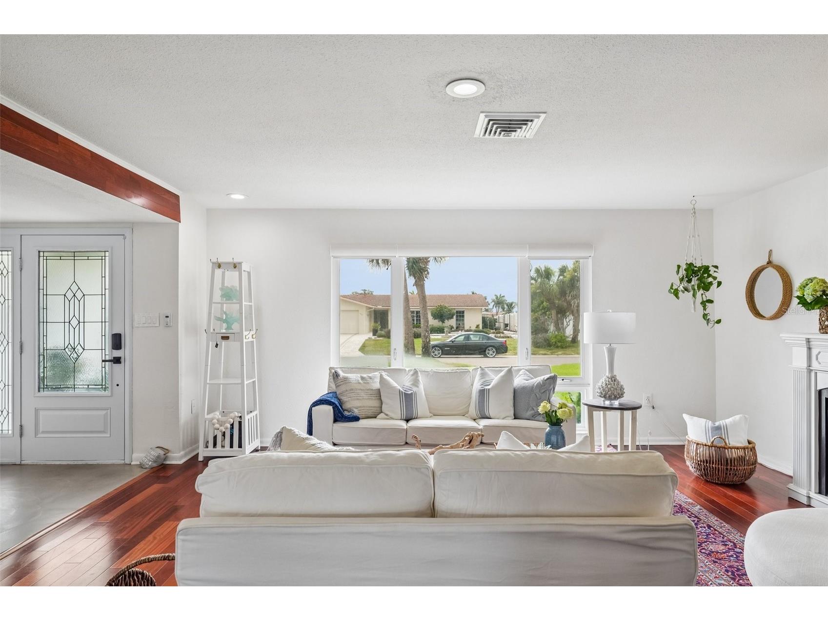 4379 44th Street S Saint Petersburg FL 33711 TB8520192 image3