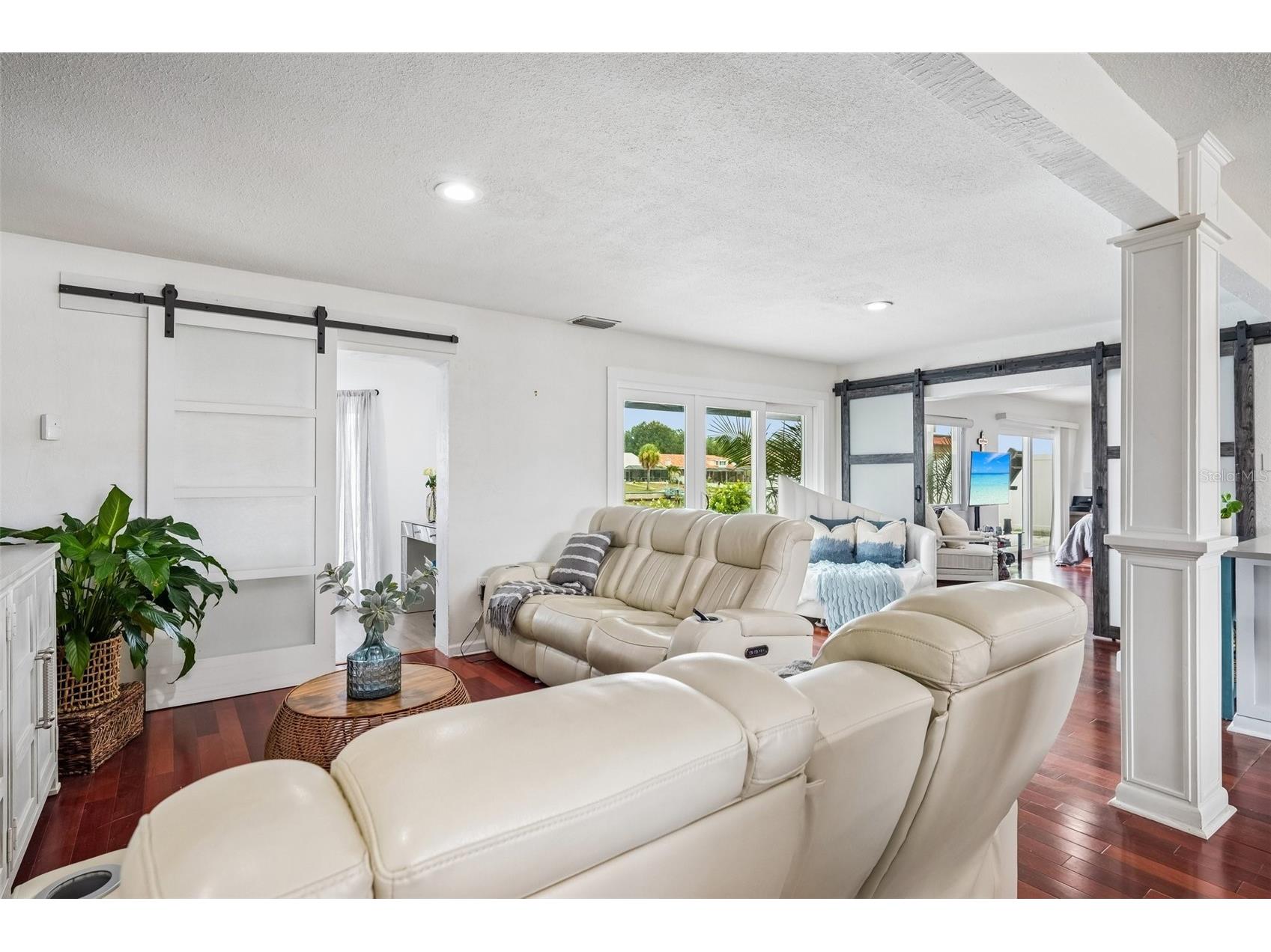 4379 44th Street S Saint Petersburg FL 33711 TB8520192 image41