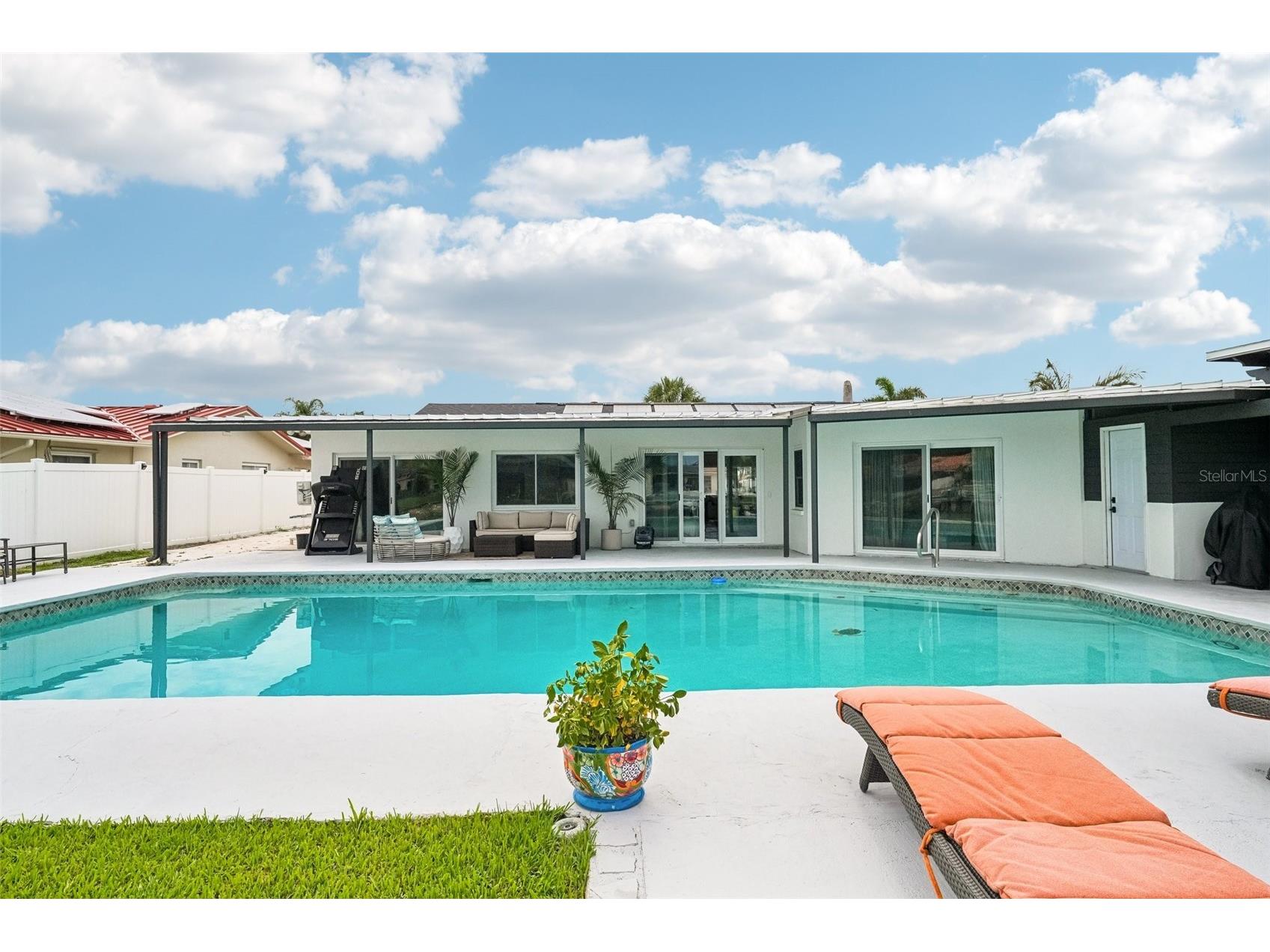4379 44th Street S Saint Petersburg FL 33711 TB8520192 image68