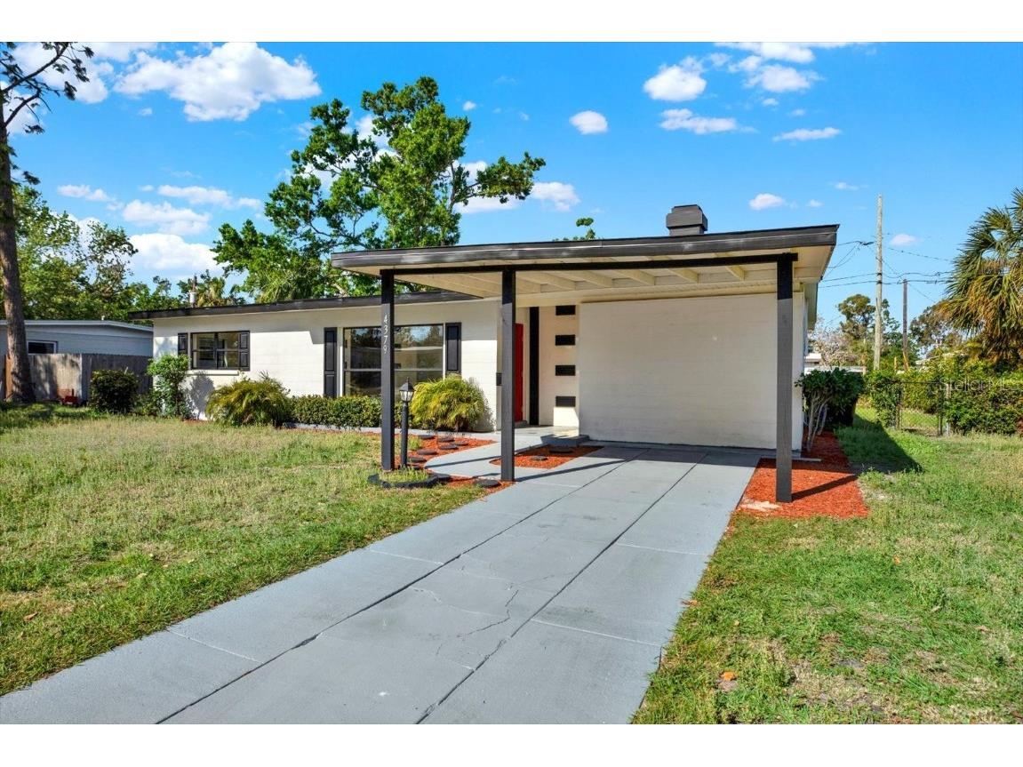 4379 Porpoise Drive SE Saint Petersburg FL 33705 TB8395990 image1