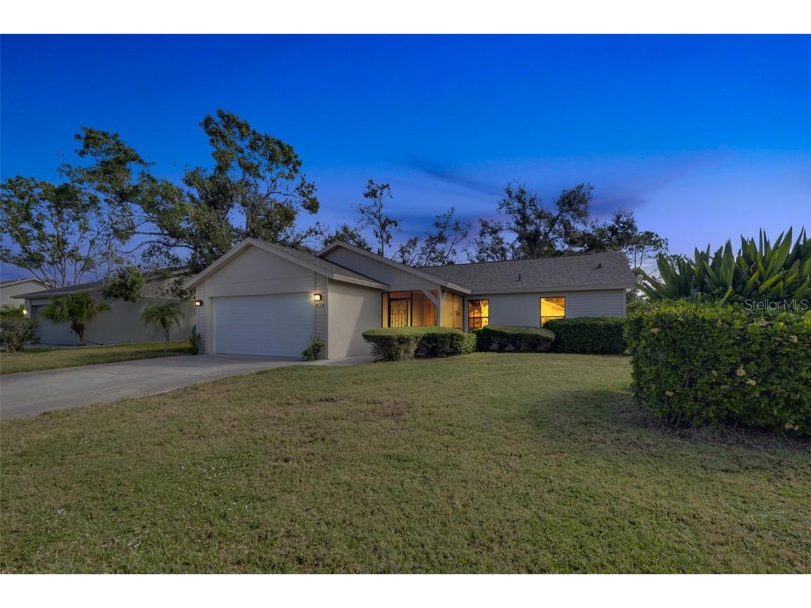 438 Cypress Forest Drive Englewood FL 34223 D6133074 image1