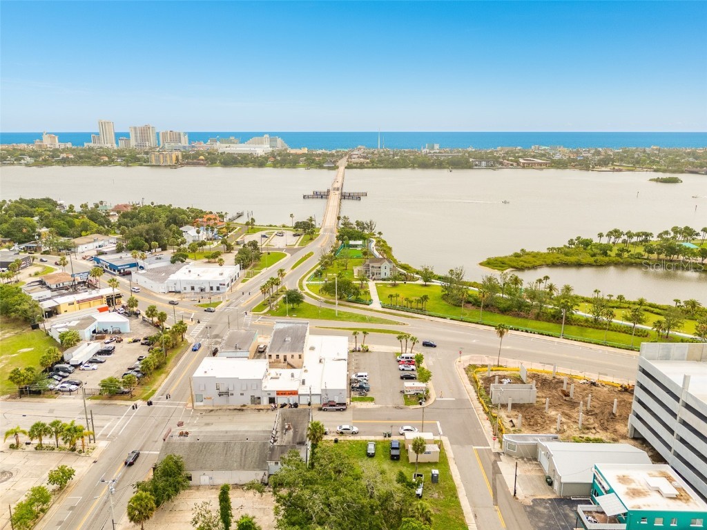 438 N Beach Street Daytona Beach FL 32114 V4943209 image2