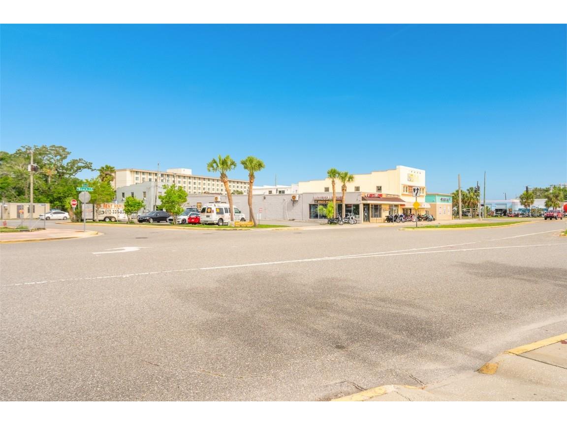 438 N Beach Street Daytona Beach FL 32114 V4943209 image3
